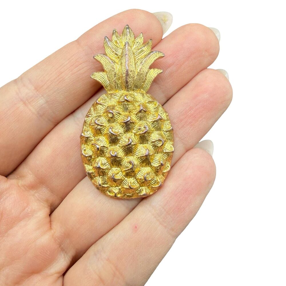 Vintage Jewelry Pineapple Brooch Pin